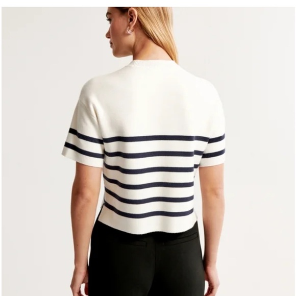 A&F Stripe Soft Knit Luxeloft Sweater Tee M - Picture 2 of 3